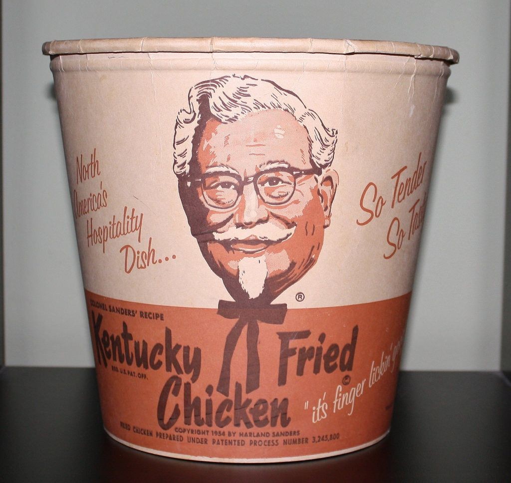 Bao bì cũ của KFC được thiết kế trông "rất" vintag
